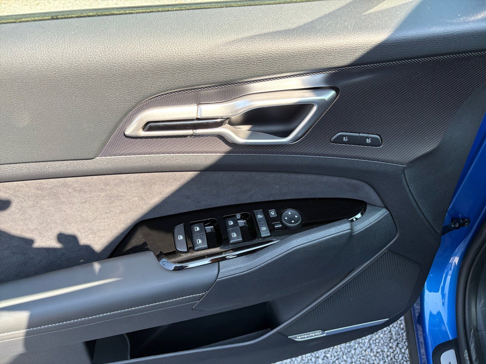Fahrzeugabbildung Kia SPORTAGE 1.6T HEV AWD GT-Line SD DRI SOUND AKTIO