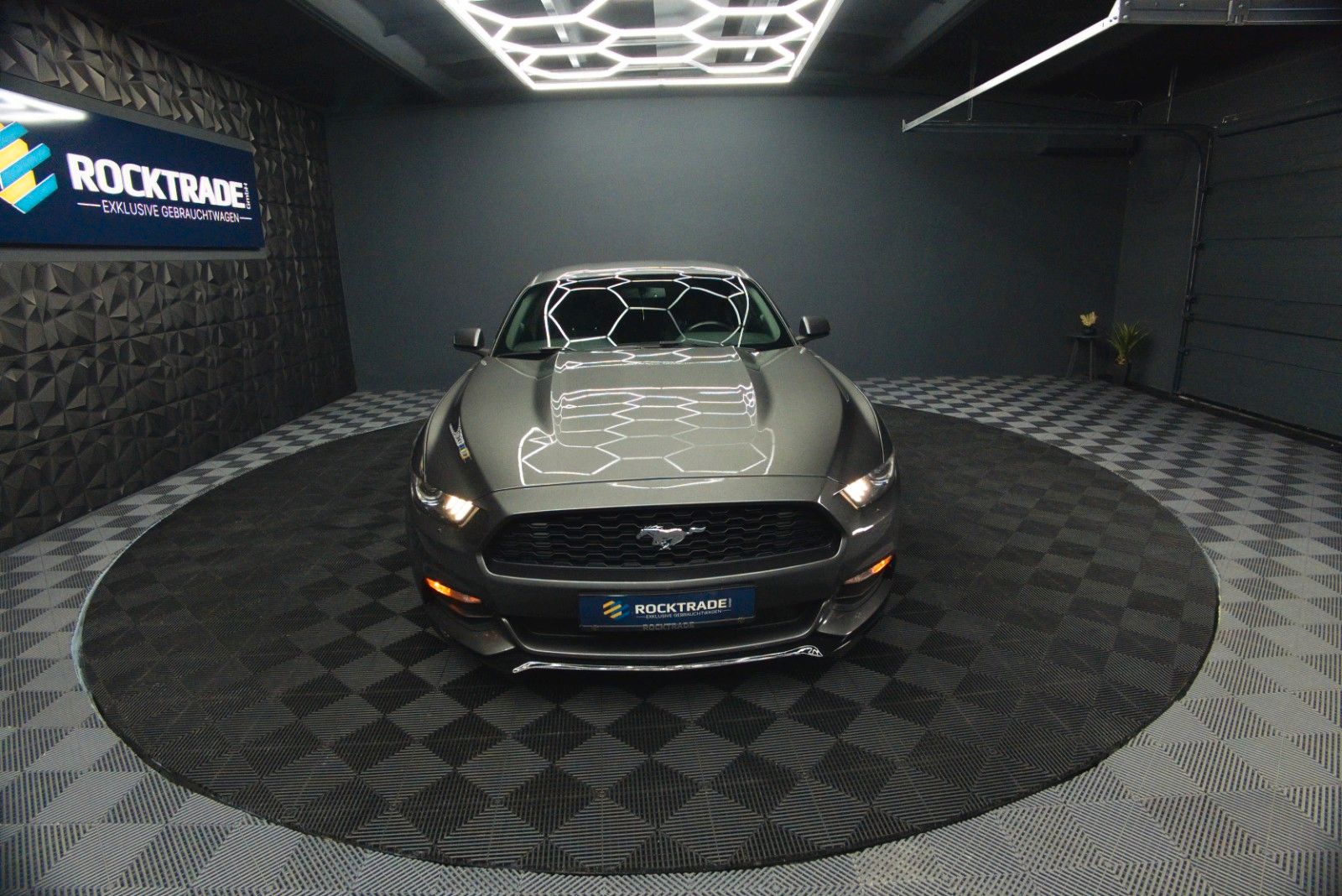 Fahrzeugabbildung Ford Mustang 3.7 V6 GT Coupe 19Zoll | Xenon | Kamera