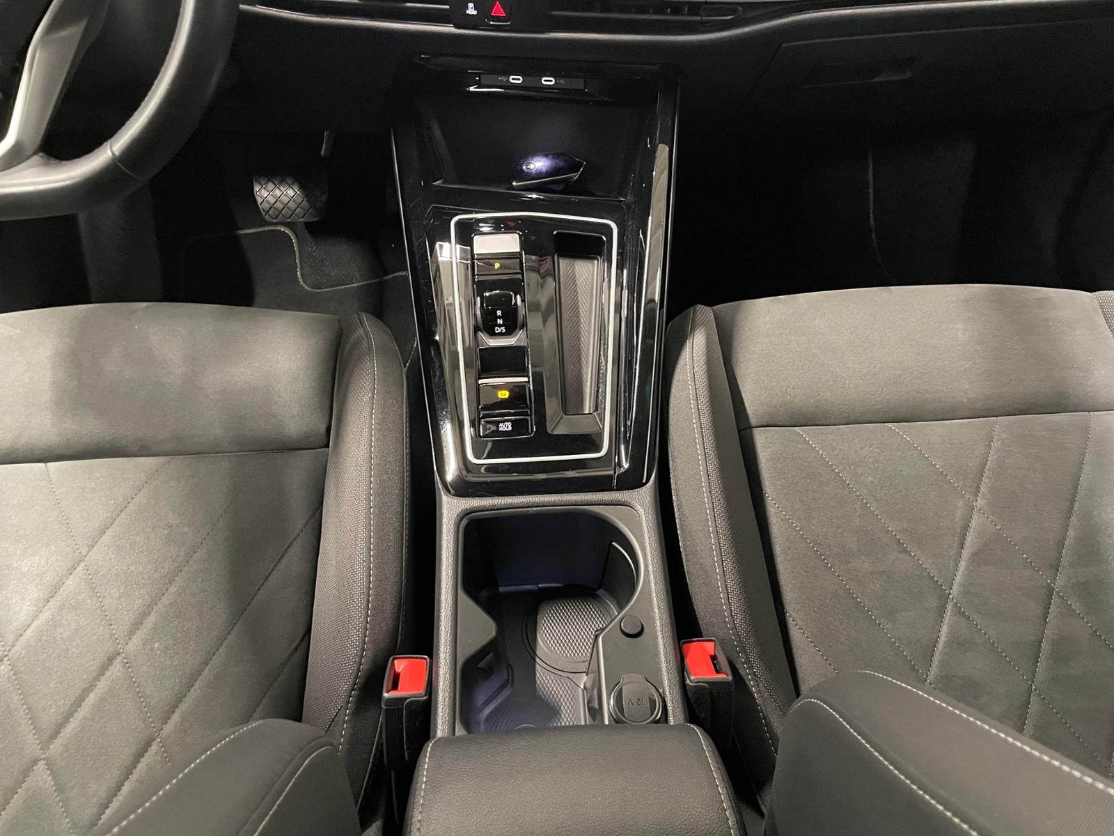 Volkswagen Golf VIII Variant Style 2.0 TDI DSG LED NAVI, миниатюра 21