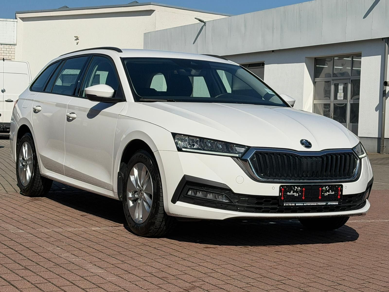 Fahrzeugabbildung SKODA Octavia Combi Ambition