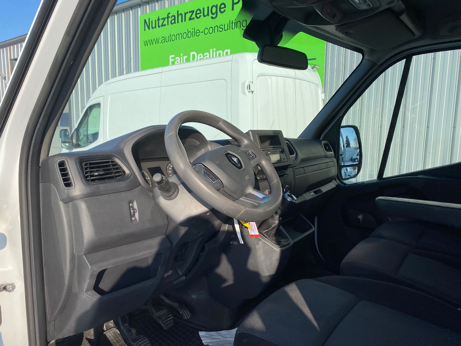 Fahrzeugabbildung Renault Master III Kasten L2H2 HKa 3,5 Komfort,56302KM