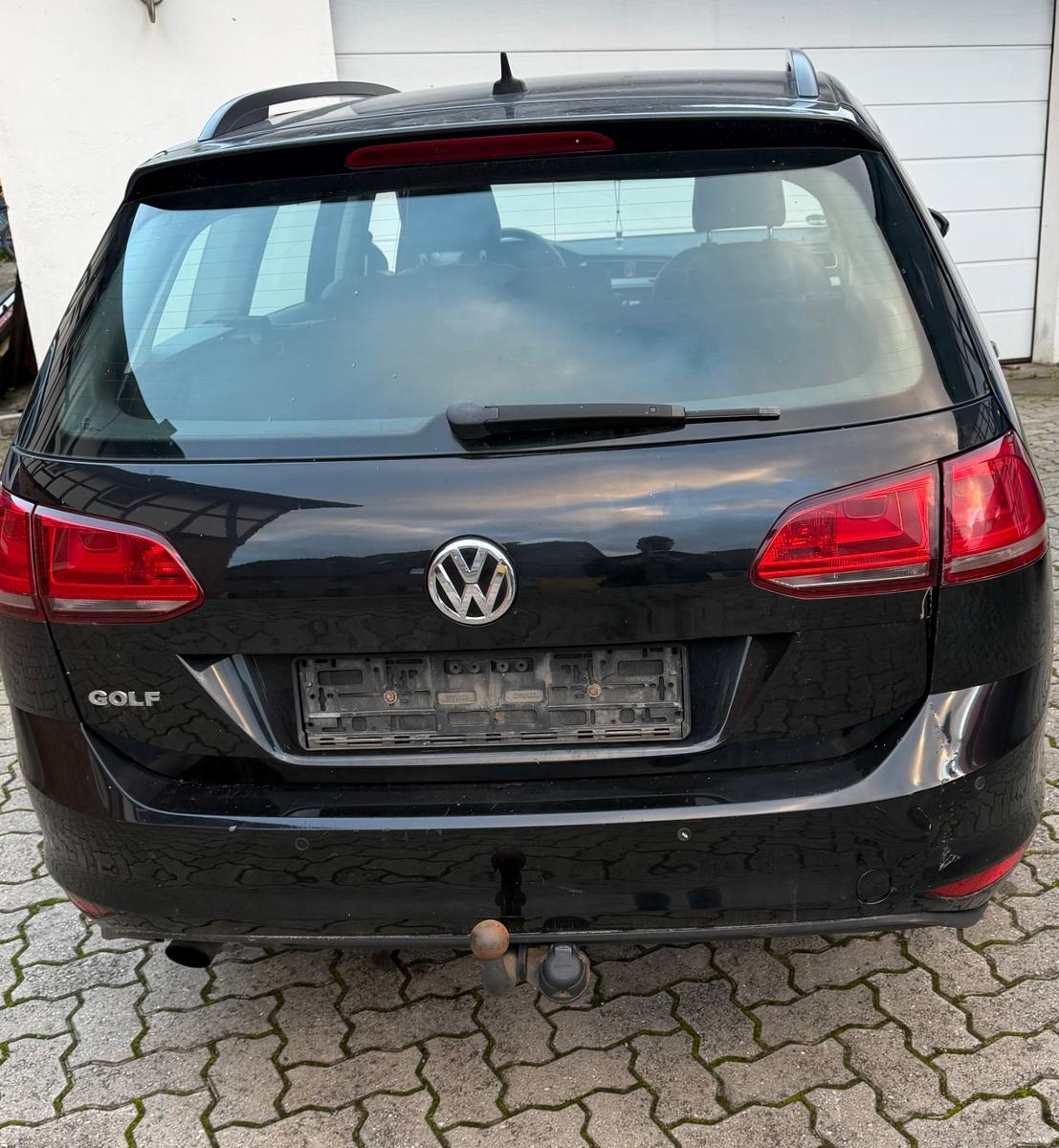 Volkswagen Golf 2014 — interior
