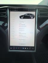 Tesla Model X 100D - - Tesla Model X aus 2017