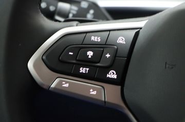 Fahrzeugverkauf 13 Volkswagen Tayron 1.5 eTSI 110 kW Life LED Kamera AHK