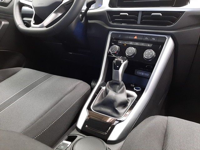 Fahrzeugabbildung Volkswagen T-Roc Life 1.5 TSI DSG Kamera LED ACC SitzHz