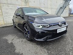 VW Golf VIII R 4Motion Matrix DAB Harman-Kardon