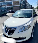 Lancia Ypsilon Benzin Erdgas - Lancia Ypsilon von privat