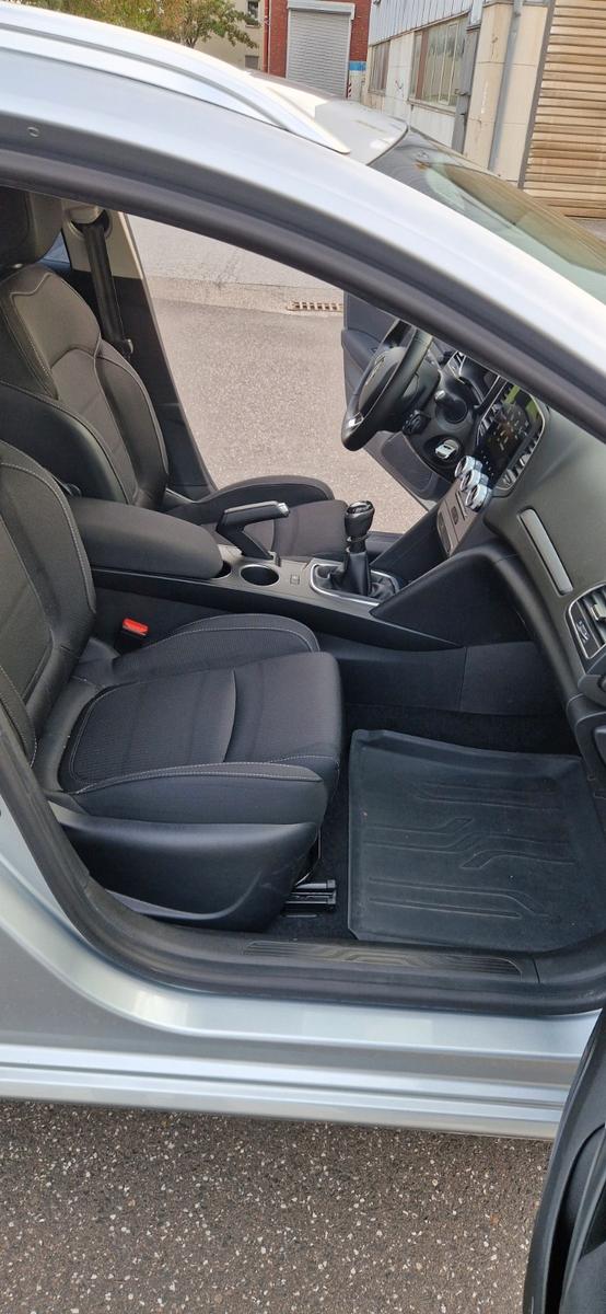 Renault Megane IV Grandtour, Diesel, TüV 07/2028