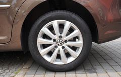 Fahrzeugabbildung Volkswagen Touran Highline DSG 7-Sitzer Tempomat SHZ PDC!