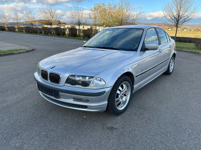 BMW 323