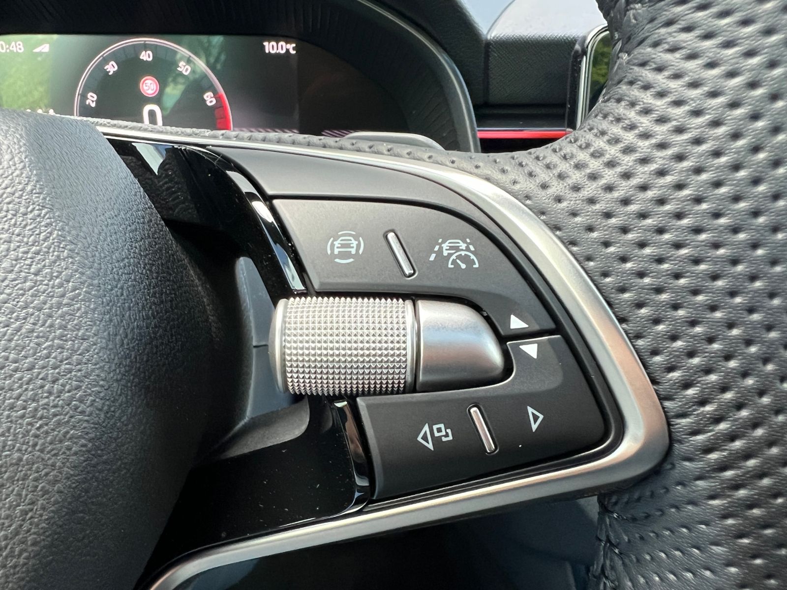 Fahrzeugabbildung SKODA Kamiq Monte Carlo 1.0 TSI DSG *Matrix-LED, ACC,