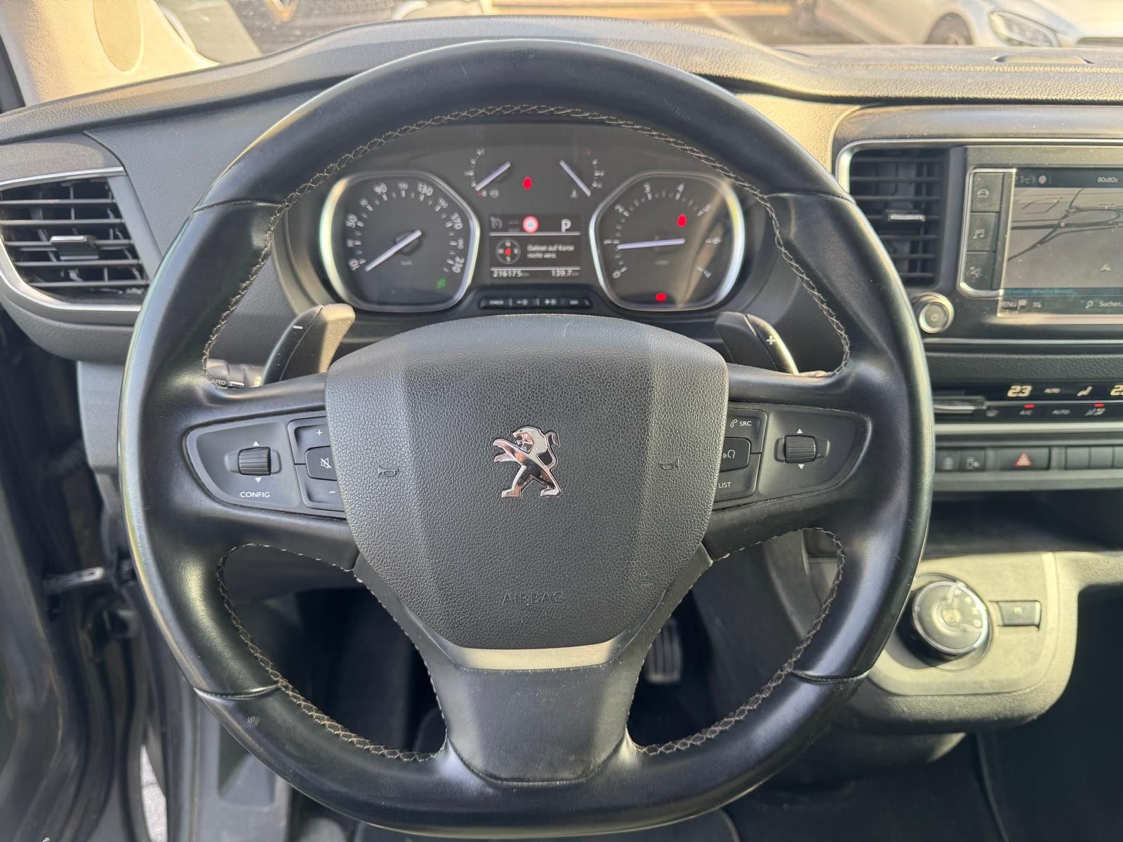 Fahrzeugabbildung Peugeot TravellerBusiness/ 1.HAND/SCHECKHEFT/ZAHNRIEMEN