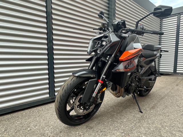 KTM 990 DUKE / SAISON 2025 / 4 JAHRE GARANTIE !!