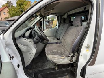 Renault Trafic - 11