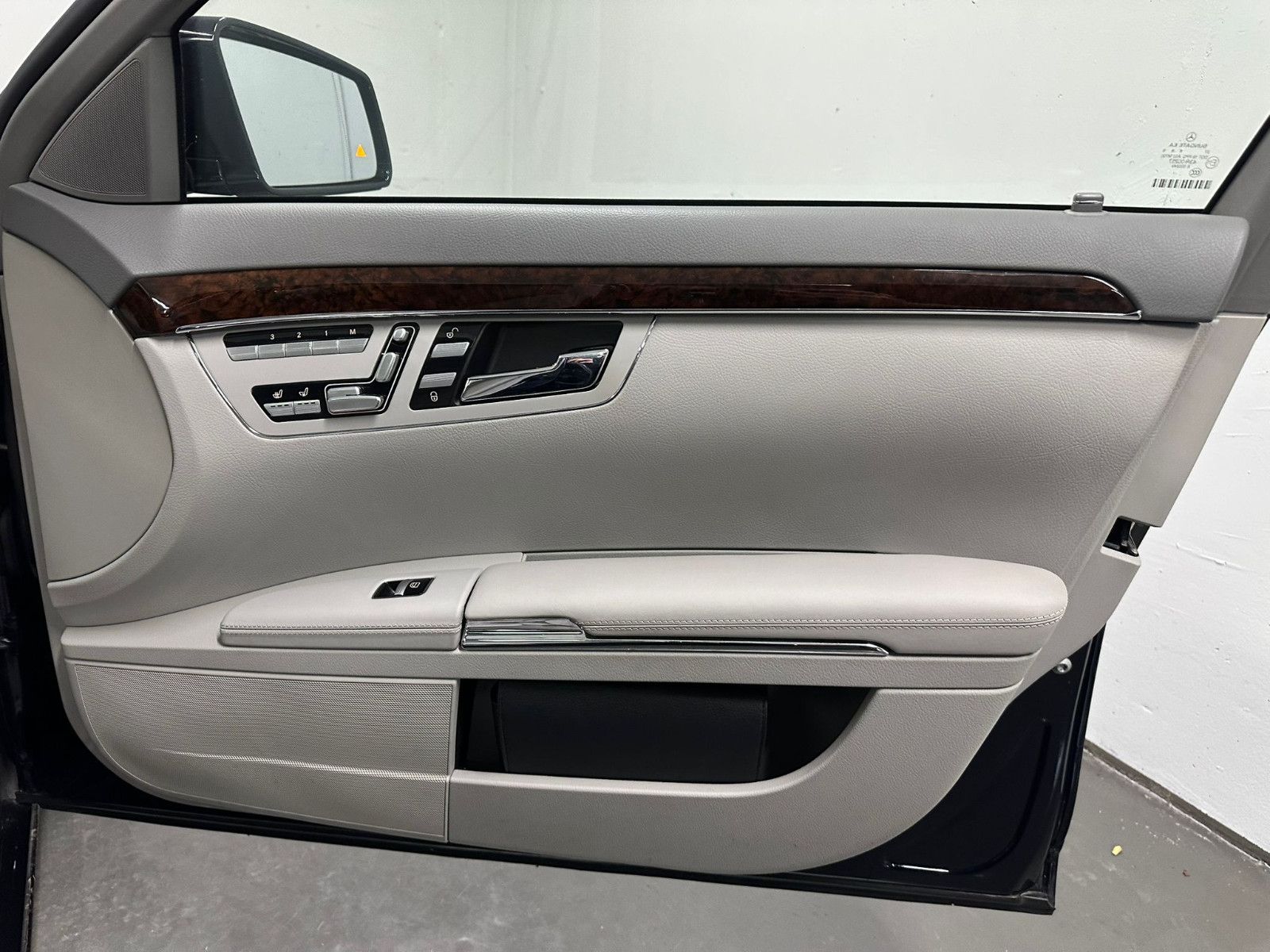 Fahrzeugabbildung Mercedes-Benz S 500 4MATIC *2.Hand*DISTRO*SCHIEBED*SITZKLIMA
