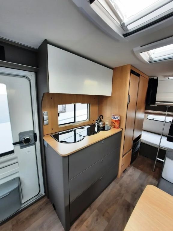 Fahrzeug Übersicht 13 Fahrzeugabbildung LMC Tandero 500 K Sparen Sie 4.230,- €