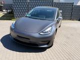 Tesla Model 3 Standard-Reichweite Plus  - Tesla Model 3 in Bonn