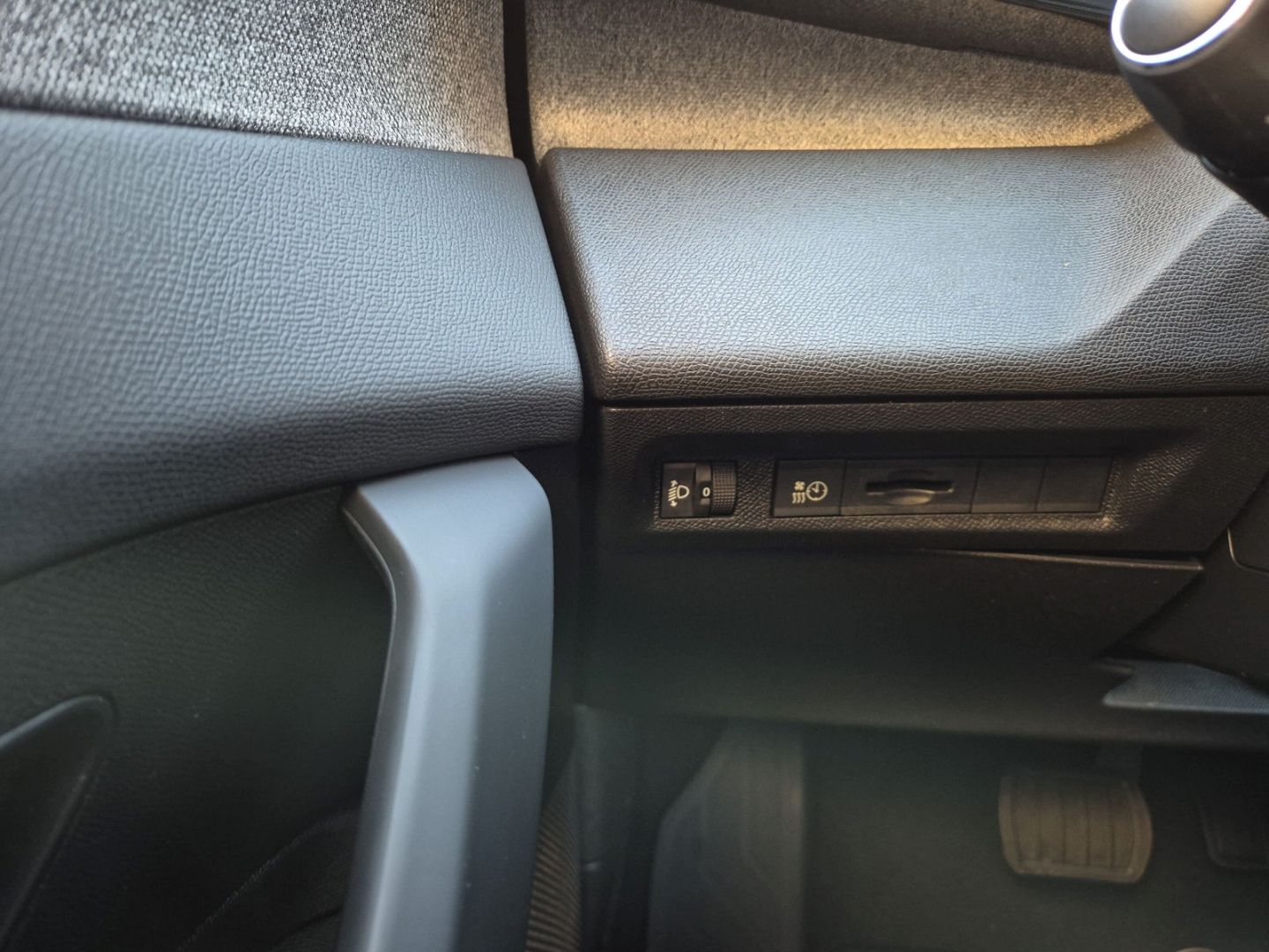 Peugeot 408 - Bild 23