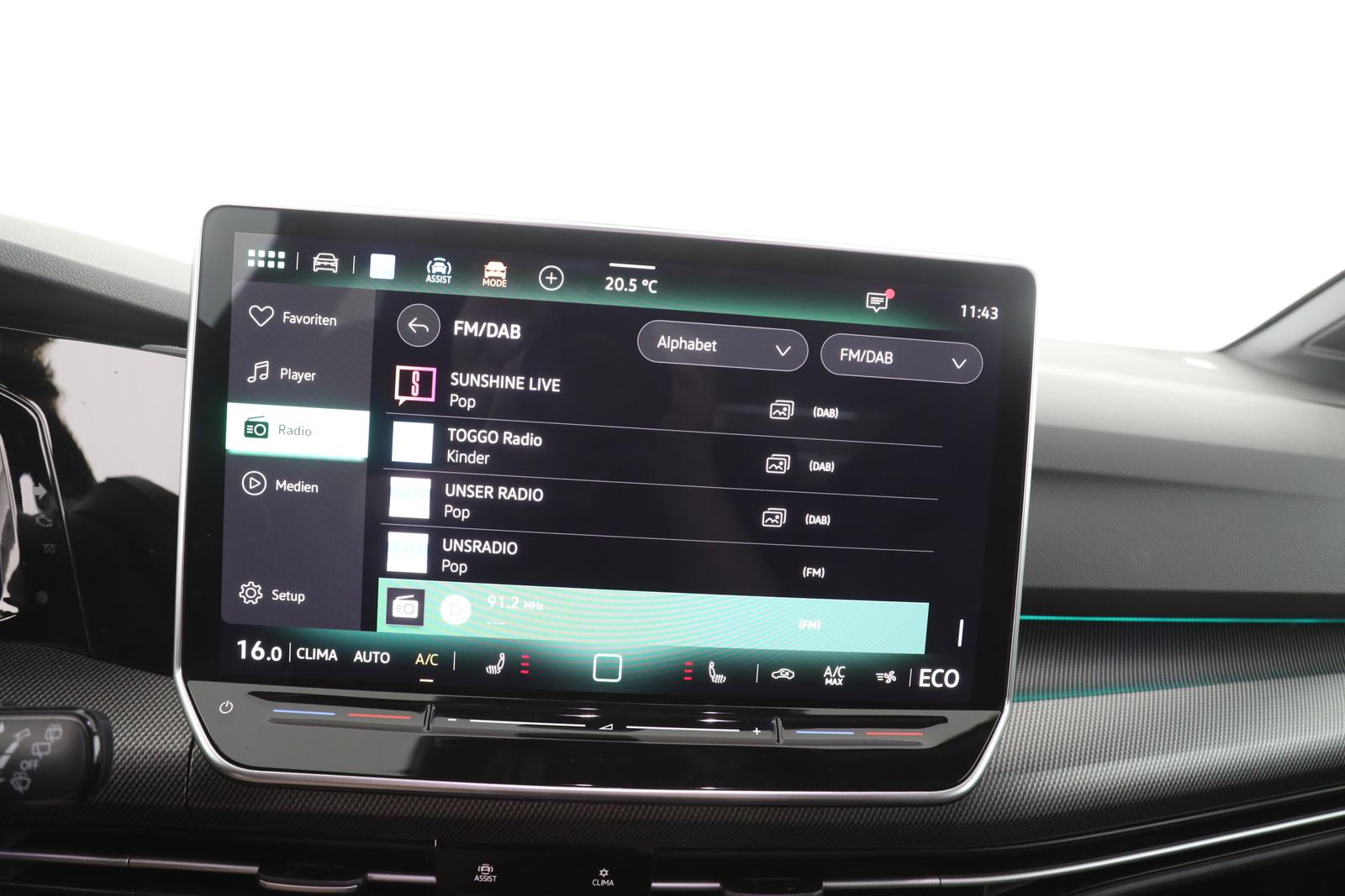 Volkswagen Golf VIII GTE 1.5 TSI DSG eHybrid PANO AHK, миниатюра 15