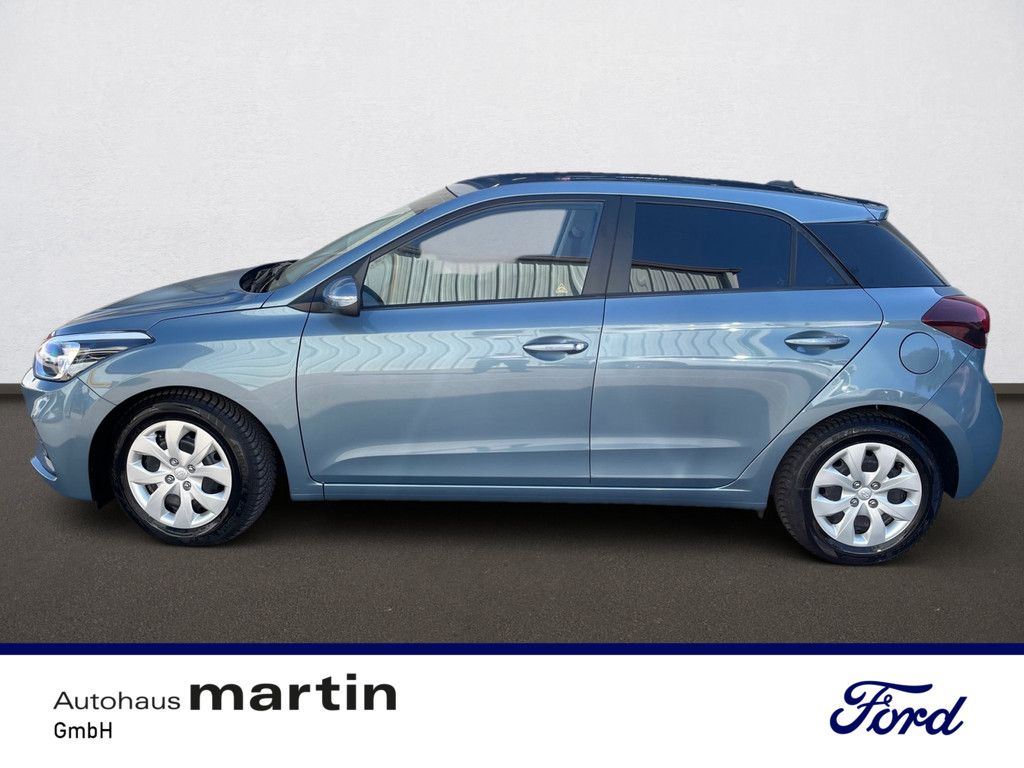 Fahrzeugabbildung Hyundai i20 1.0 Trend NAVI USB FSE KLIMA PDC SITZHEIZUNG