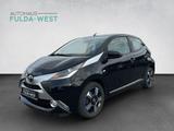 Toyota Aygo 1.0 x-clusive Aut. Kamera Garantie Klimaaut - Toyota: Schwarz, Aygo