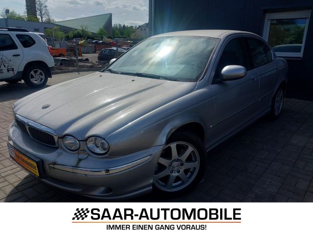 Jaguar X-Type 2.5i V6 Executive+LEDER+SHZG+AWD+EURO3+D4