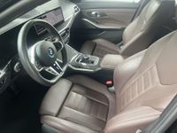 BMW 330 - Vorschau Bild 16