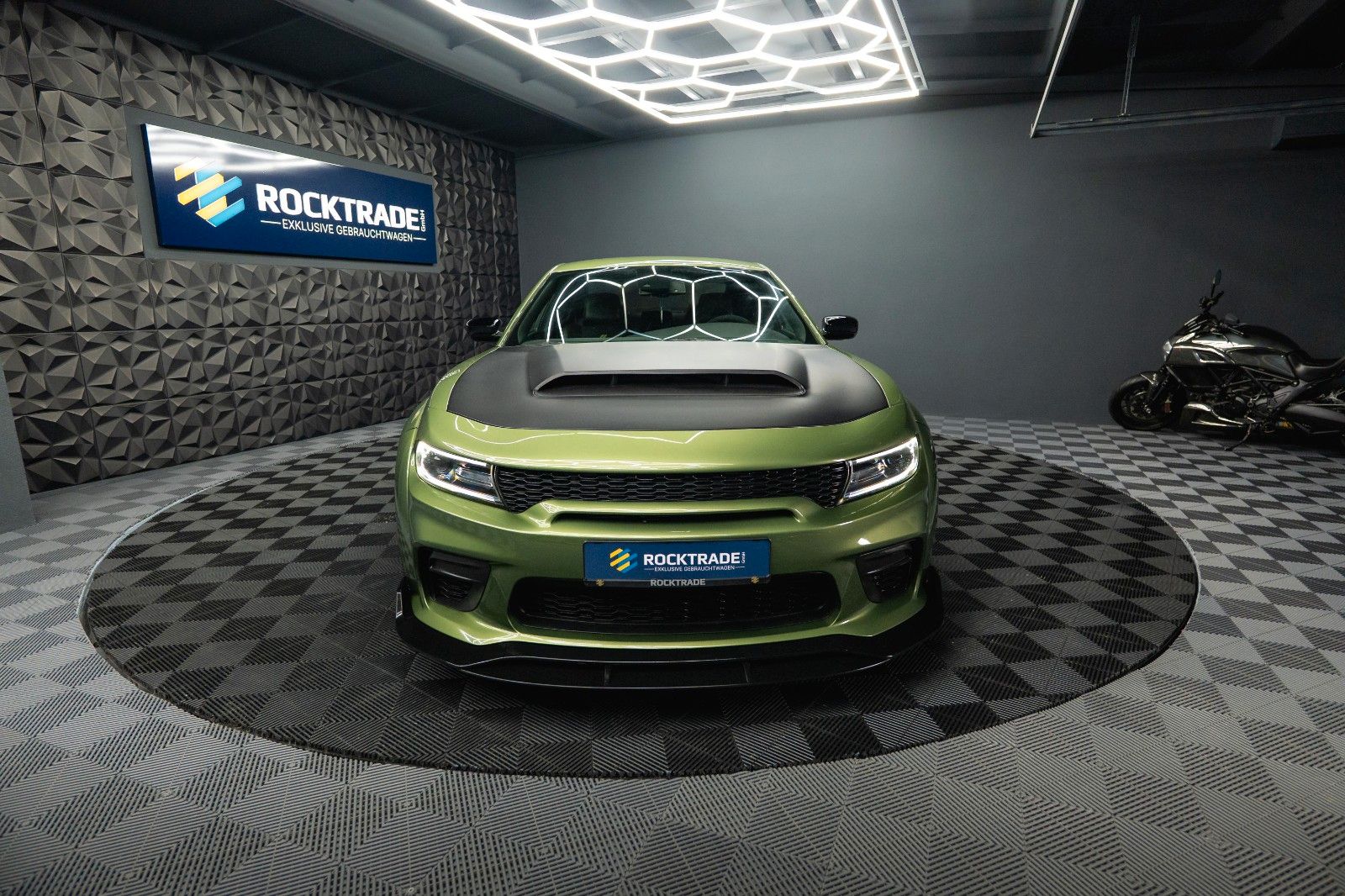 Fahrzeugabbildung Dodge Charger 6.4 V8 SRT 392 SCATPACK SWINGER WIDEBODY