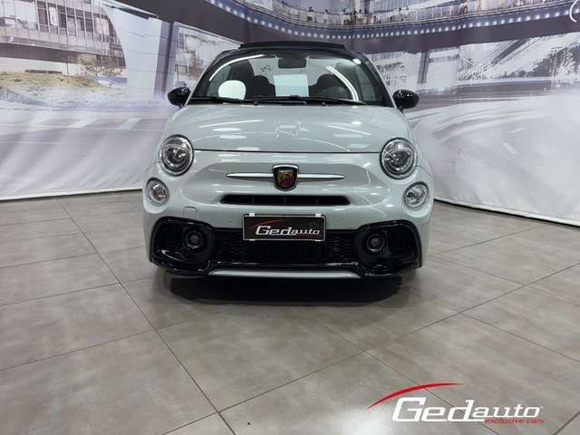 Abarth 595 C 1.4 Turbo T-Jet 145 CV LED