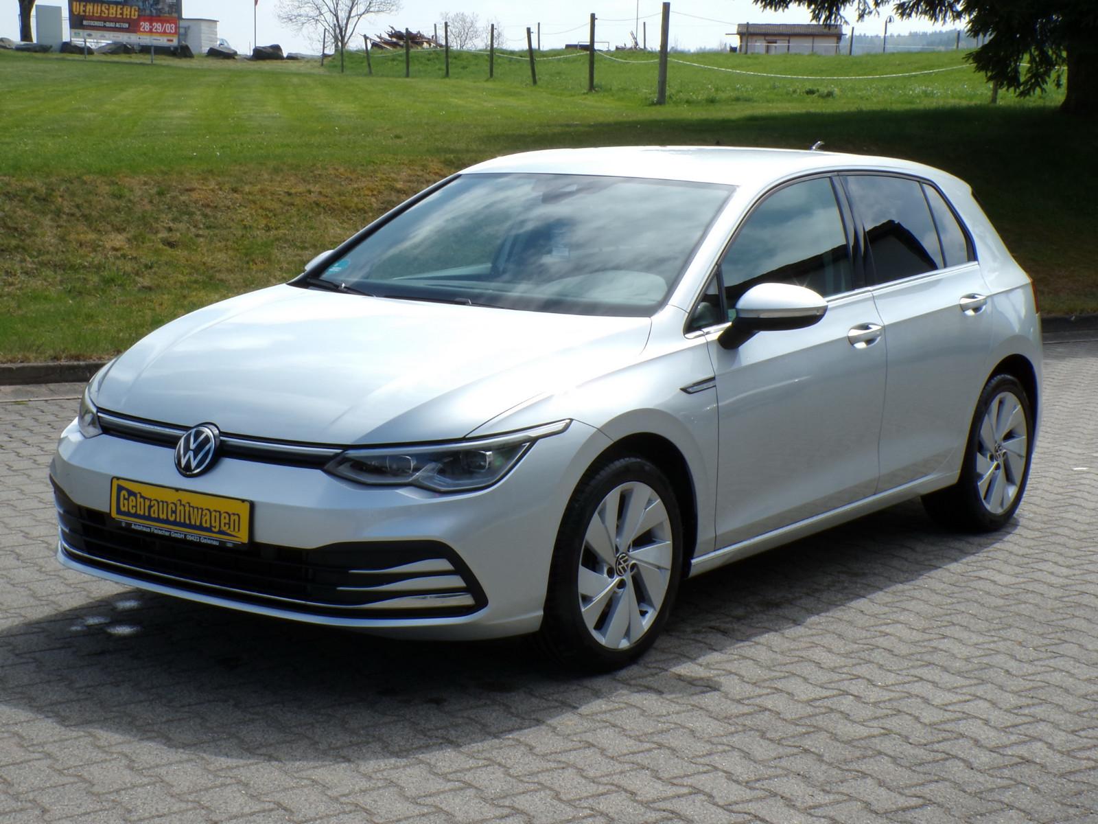 Volkswagen Golf VIII Lim. Style 2.0 TSI