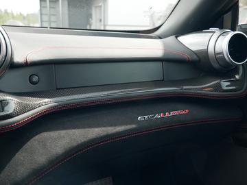 صورة مصغرة 30 لـ 2019 Ferrari GTC4LUSSO