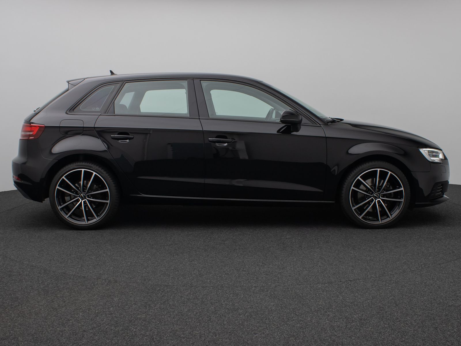 Fahrzeugabbildung Audi A3 Sportback 35 TDI Aut. Sitzhzg Navi Xenon