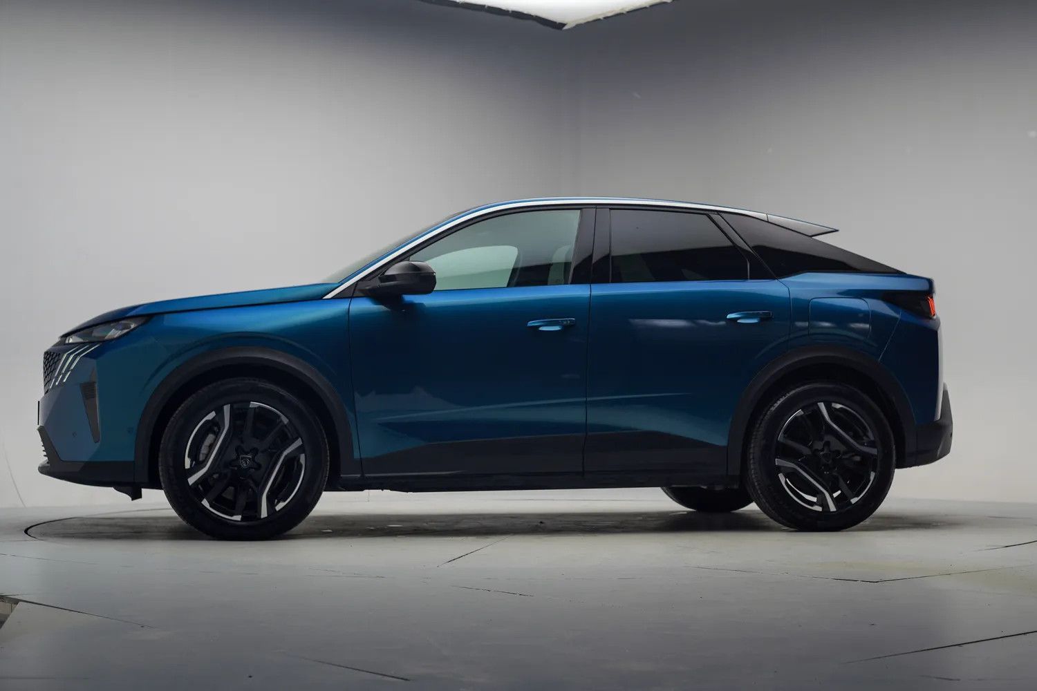 Peugeot e-3008 Allure 73kWh [ LED Apple/Android kamera ] imagem 2