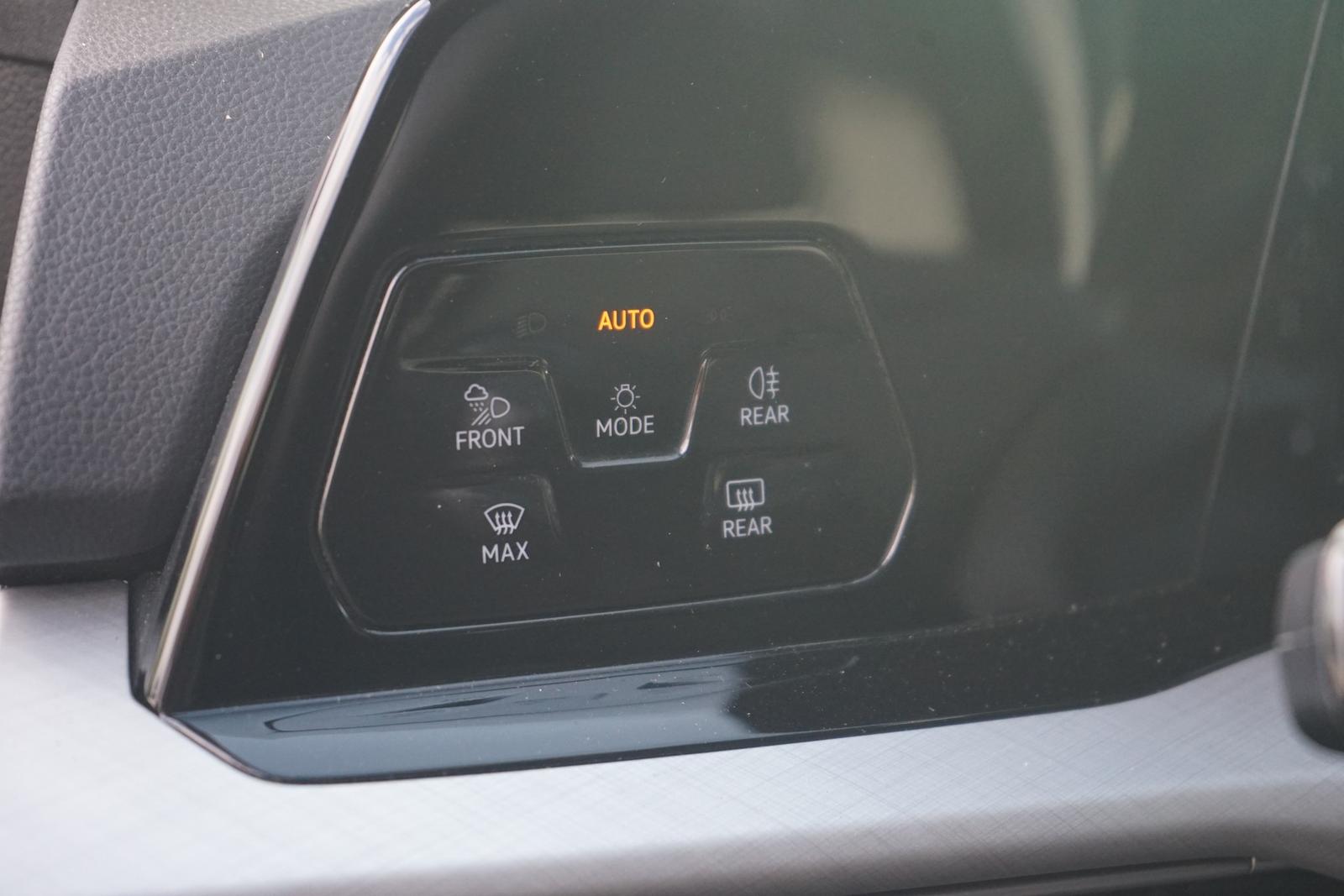 Volkswagen Golf VIII 1.5 TSI Life LED Navi ACC App-Connect, миниатюра 20
