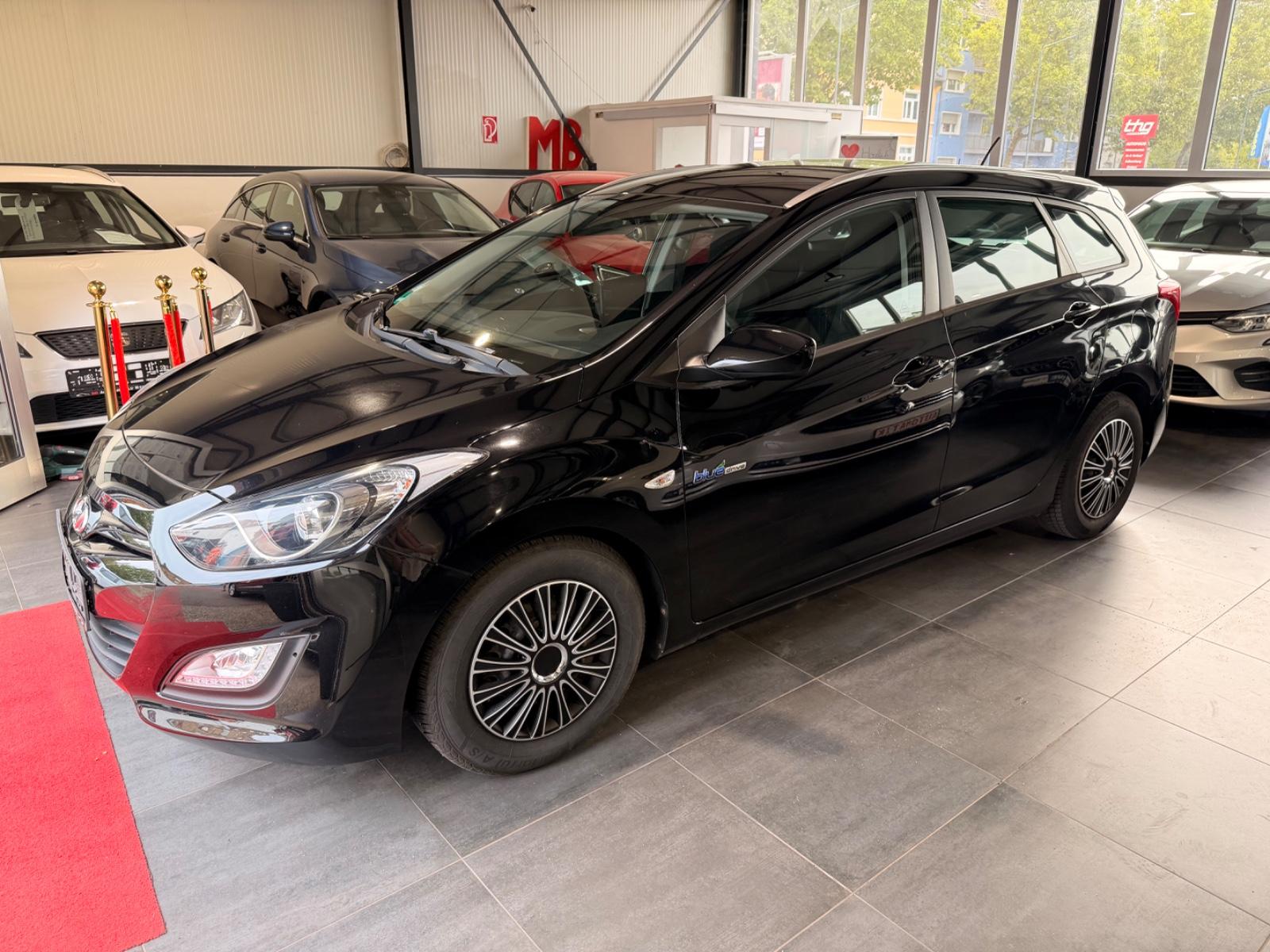 Hyundai i30 2013 — photo 10