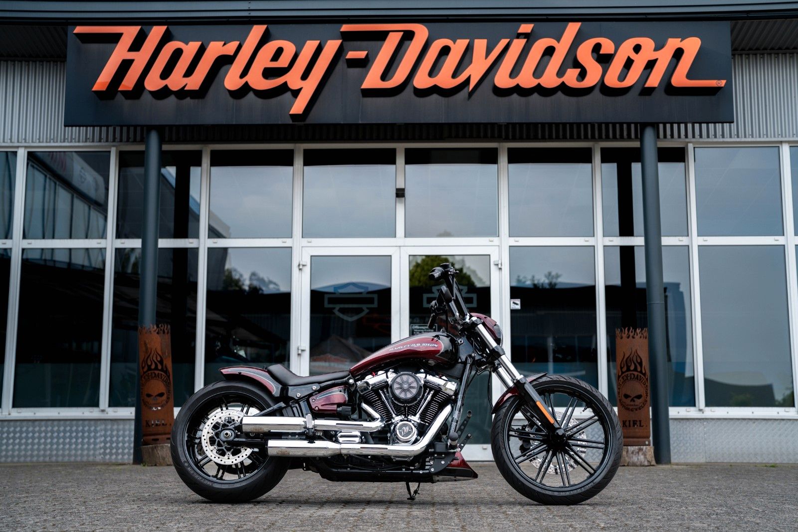 Fahrzeugabbildung Harley-Davidson FXBRS Breakout 114 - Jekill-Heckumbau-Kodlin Ape