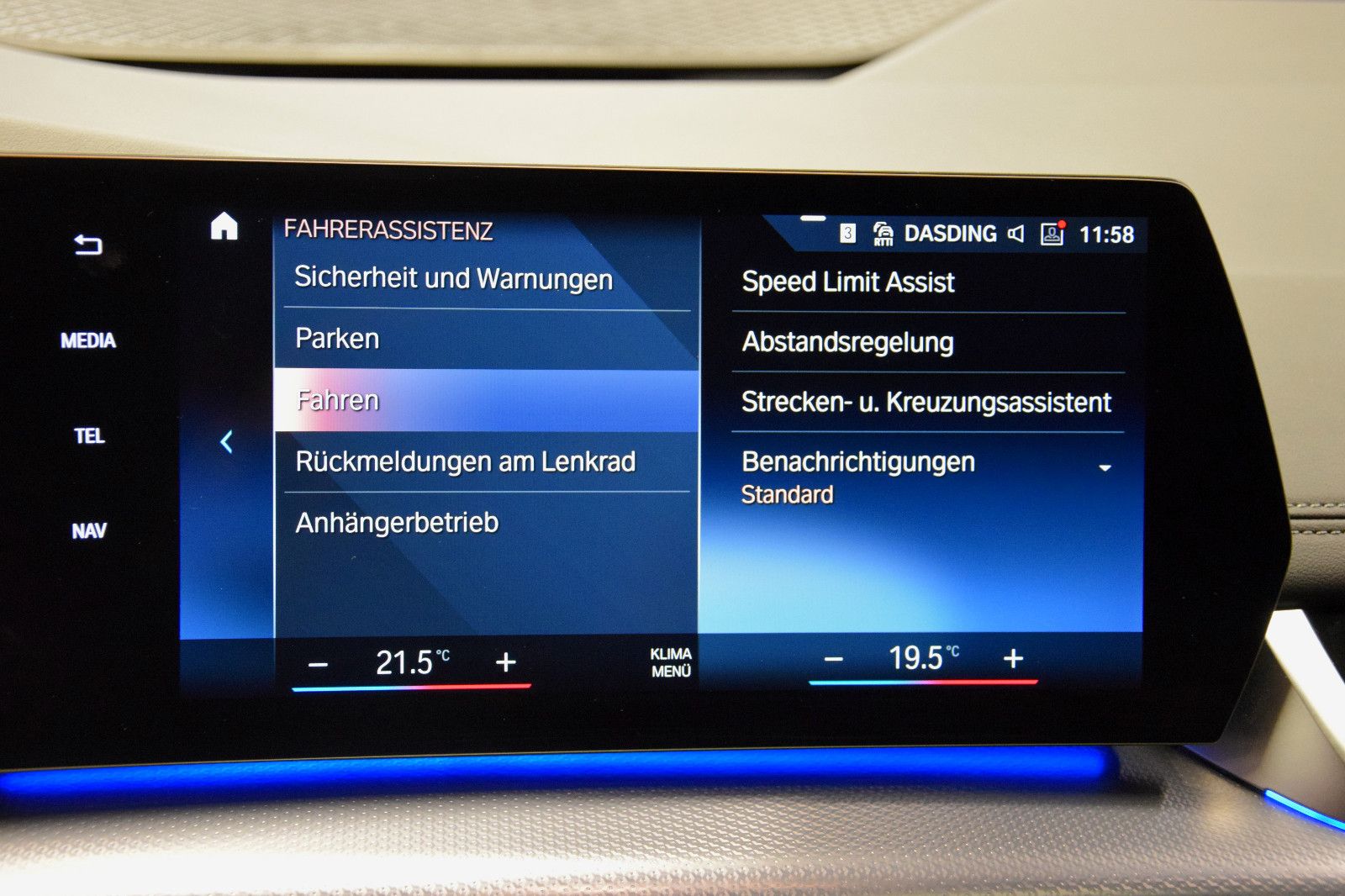 Fahrzeugabbildung BMW 223d Active Tourer xDrive M Sport Pano AHK HuD