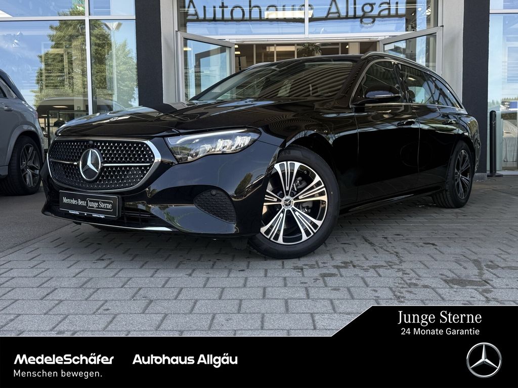 Image of Mercedes-Benz E 220