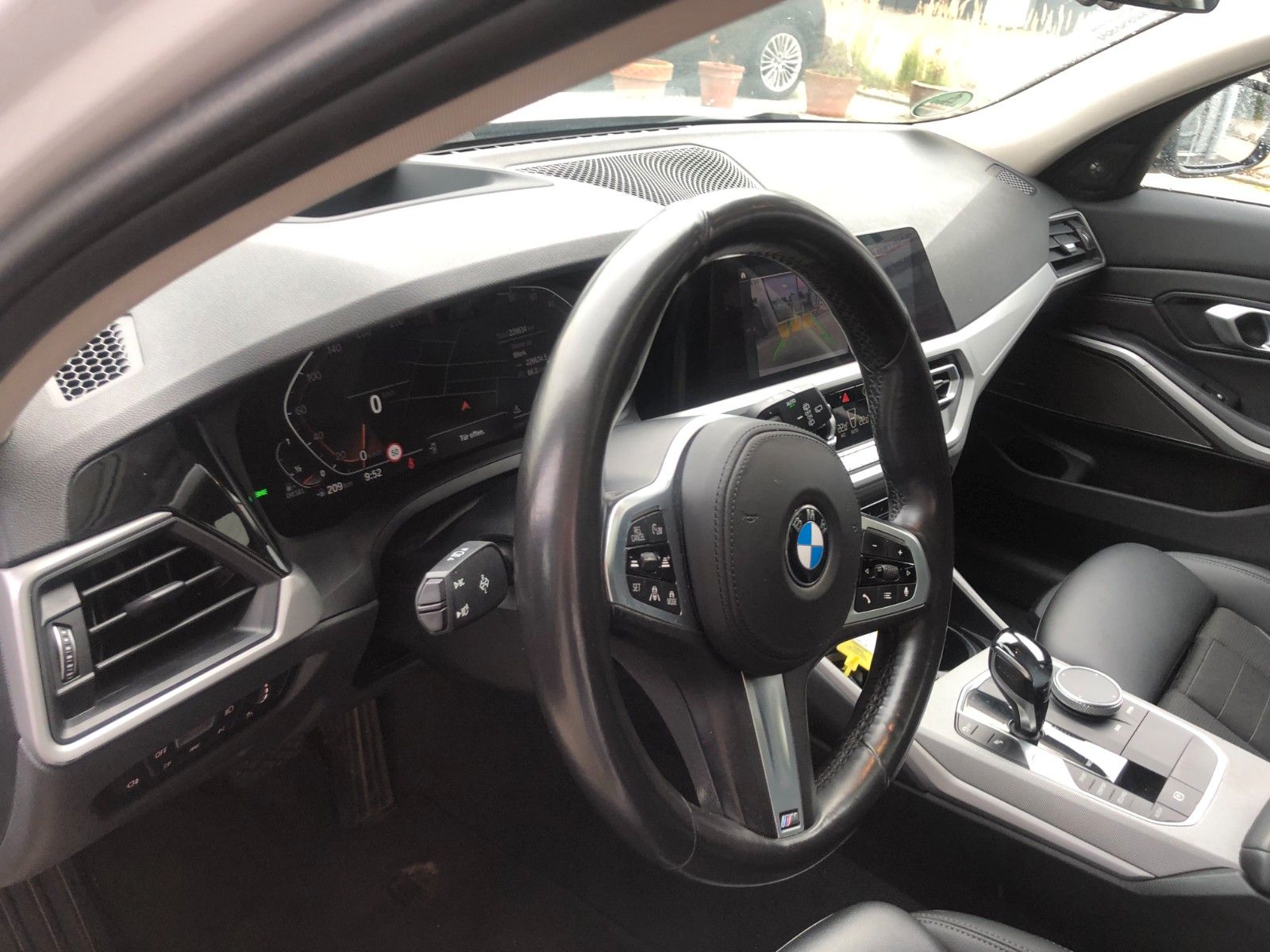 Fahrzeugabbildung BMW 320 d Touring Advantage Panoramadach