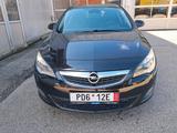 Opel Astra J Lim. 5-trg. Innovation-CZ  ZULASSUNG- - Opel Astra: J Innovation