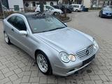 Mercedes-Benz C 180 Coupe 17"ALU+KLIMA+PDC+MFL+SHZ - Mercedes-Benz aus 2001: Coupe, C