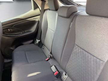 Toyota Yaris - 11