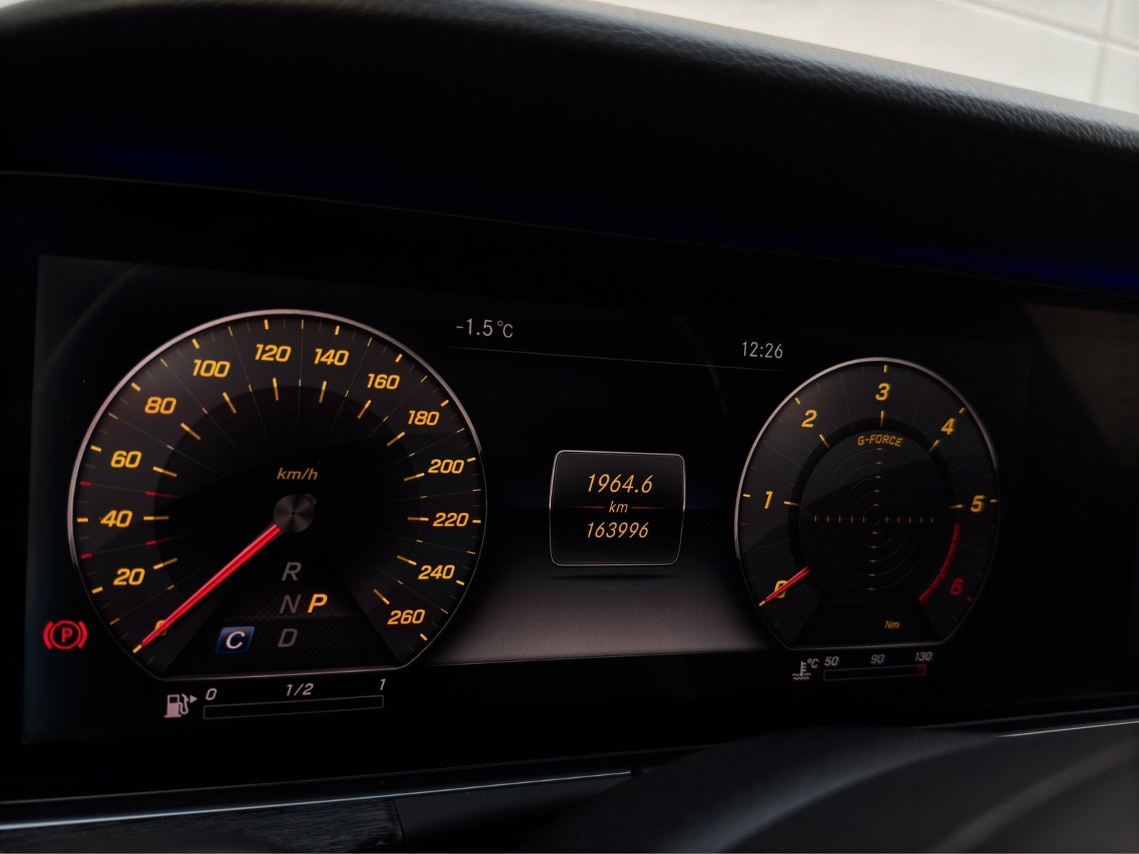 Fahrzeugabbildung Mercedes-Benz E 220d Lim. Pano/Widescreen/Kamera/MBeam