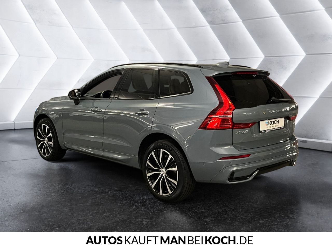 Volvo XC60 B4 D AWD Ultimate Dark ACC BLIS HUD PANO foto 4