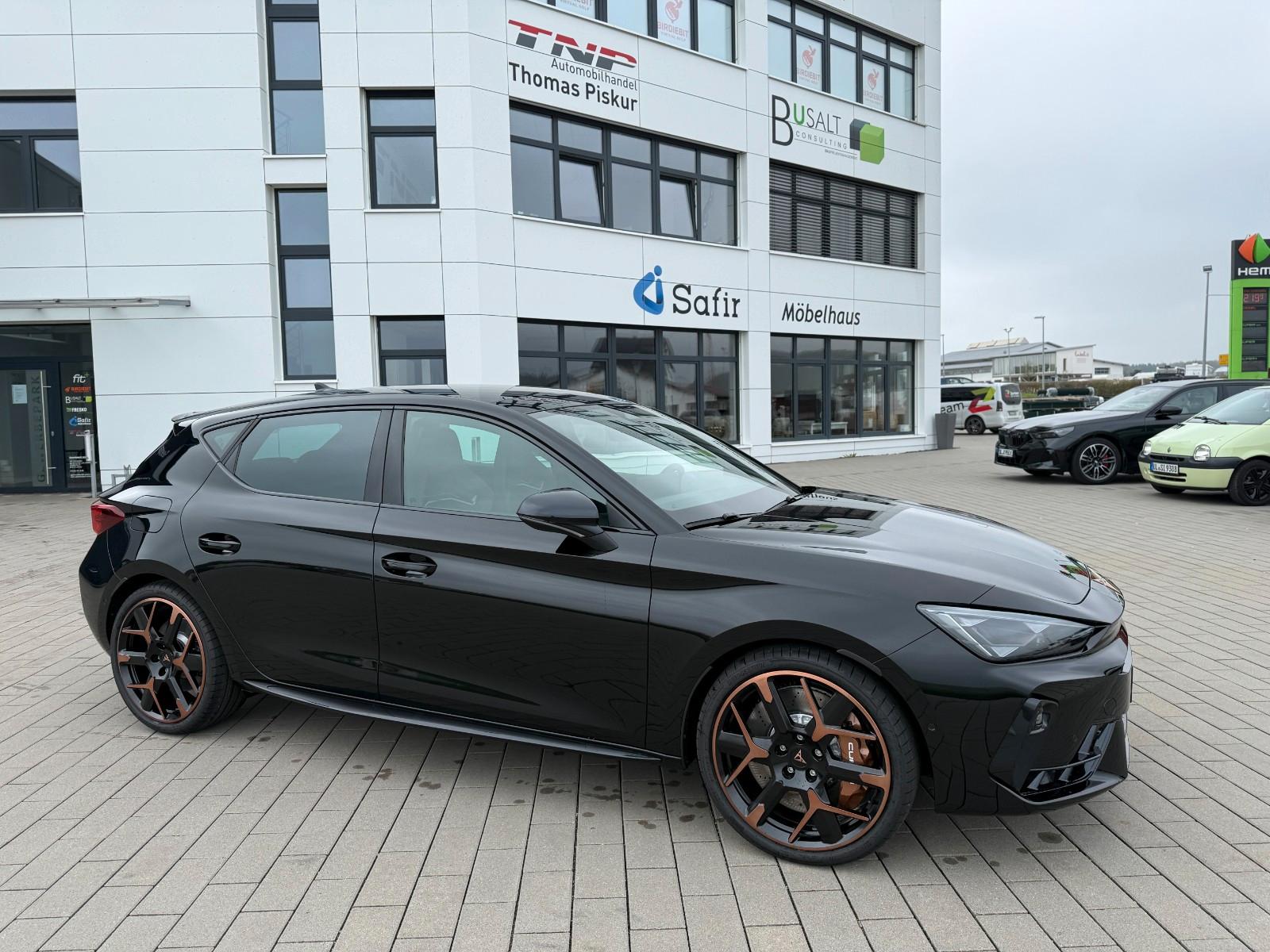 Cupra Leon 2.0 TSI VZ EXTREME+AHK+PANO