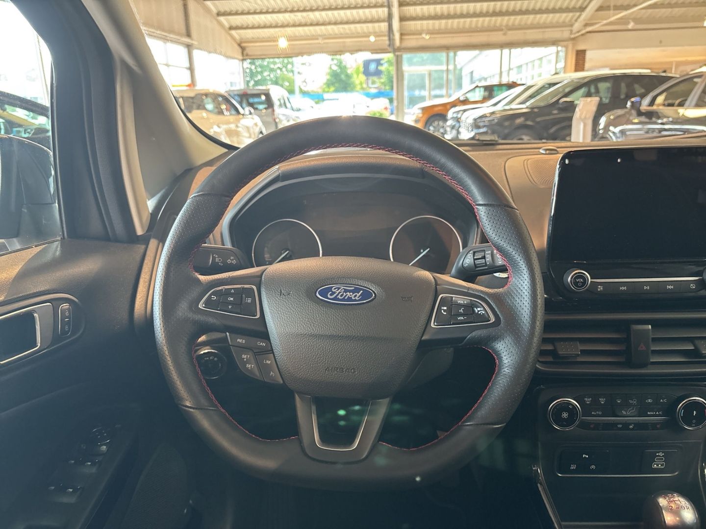 Fahrzeugabbildung Ford EcoSport ST-Line Navi Soundsystem B & O LED Appl