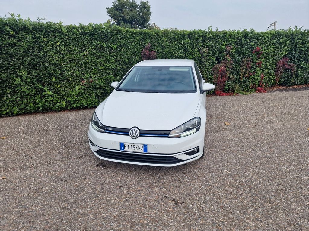 Image of Volkswagen Golf