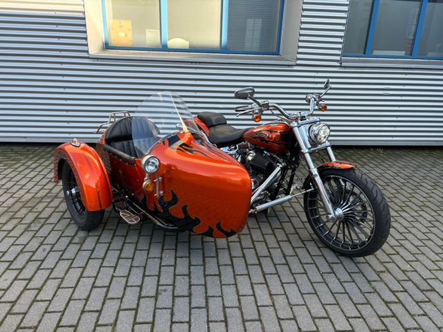 Harley-Davidson Breakout Gespann *Einzelstück*