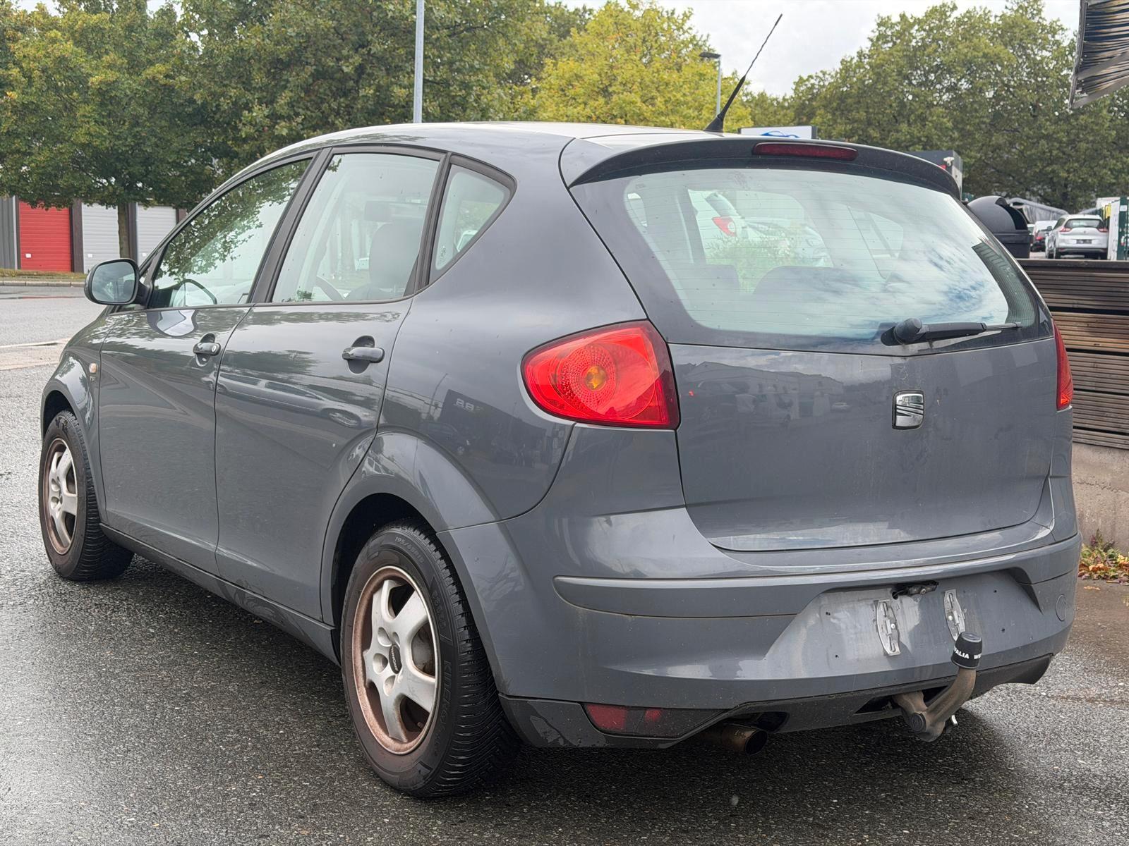 Seat Altea 2011 — engine 1.197 cm³, 105 HP (77kW)