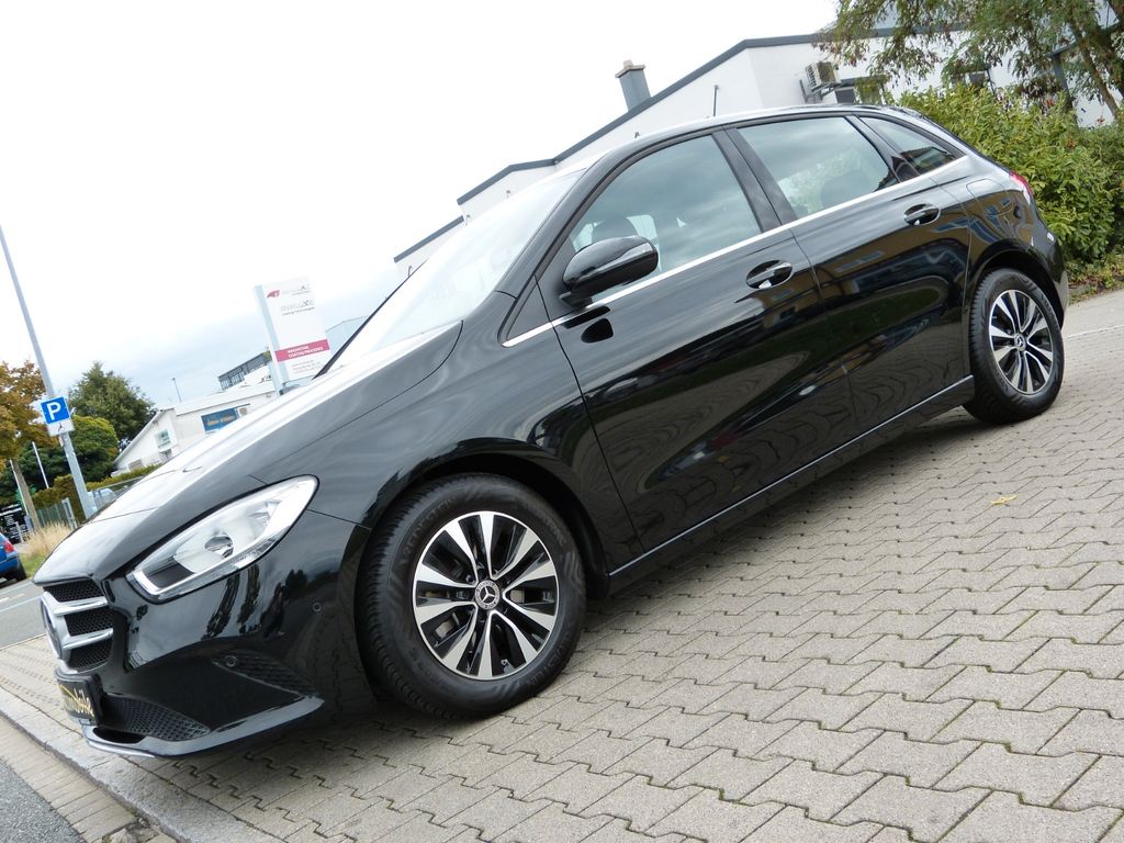 Image of Mercedes-Benz B 200